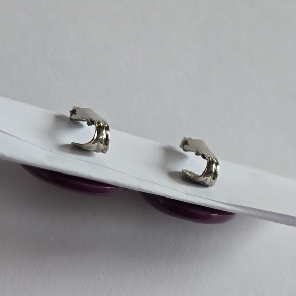 Vintage earrings clip on purple plastic cabochons retro - Picture 11 of 11